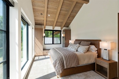 Peak Lakeside Luxury! Built by Malmquist Construction, this - photo 44