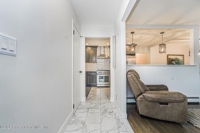 Located on a beautiful tree lined street in the heart of Oakwood - photo 6