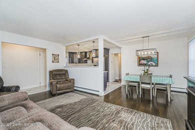 Located on a beautiful tree lined street in the heart of Oakwood - photo 7