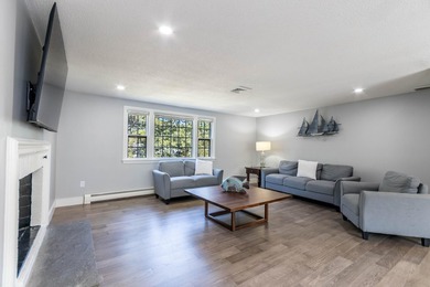Renovated 2023 4 bedrooms/2 bath raised ranch with deed beach - photo 10