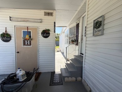 8809 Poe Drive,Tampa, FL 33635 -Beautifully renovated 3-bedroom - photo 3