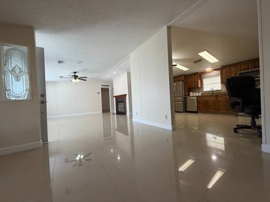 8809 Poe Drive,Tampa, FL 33635 -Beautifully renovated 3-bedroom - photo 5