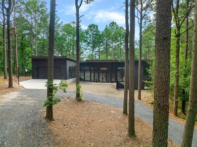 Broken Bow Lake Home For Sale in Broken Bow Oklahoma