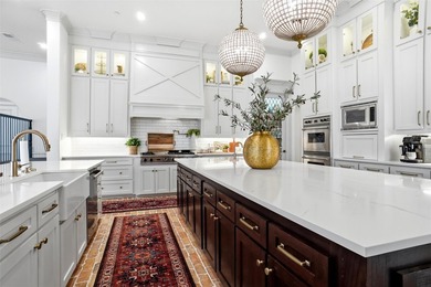 Luxury Living Redefined on a One-Acre Estate Completely - photo 13