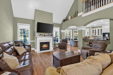 Set behind the gates of a sought-after golf course community of - photo 15