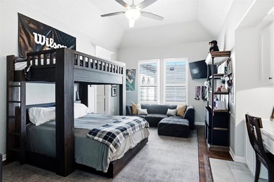 Luxury Living Redefined on a One-Acre Estate Completely - photo 25