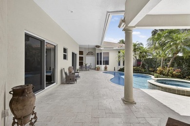 Beautiful 4-bedroom, 3 1/2-bath home located in the exclusive - photo 8