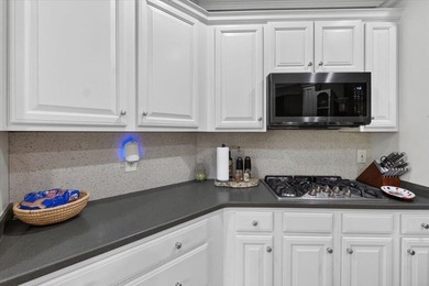 Set behind the gates of a sought-after golf course community of - photo 29