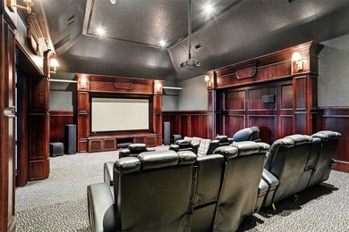 Luxury Living Redefined on a One-Acre Estate Completely - photo 29