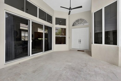 Beautiful 4-bedroom, 3 1/2-bath home located in the exclusive - photo 9