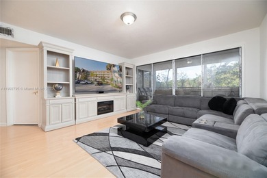 (private lake, pond, creek) Condo For Sale in Coconut Creek Florida