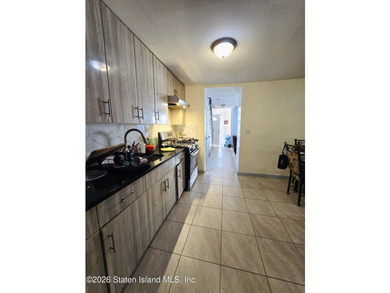 ALL BRICK SINGLE FAMILY 4 BEDROOM, 3 BATHROOM. RENOVATED IN 2021 - photo 5