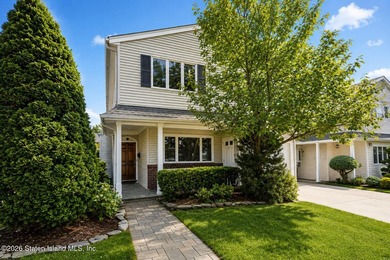 Welcome to 38 Jasper St. in the desirable Willowbrook section of - photo 1