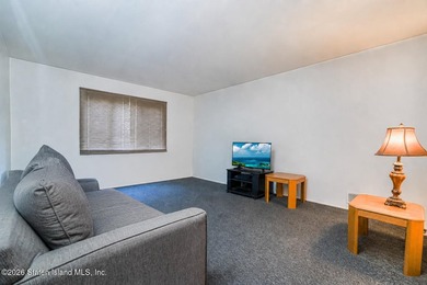 Welcome to 38 Jasper St. in the desirable Willowbrook section of - photo 10
