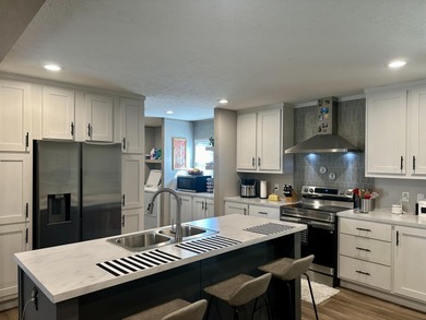 NEW DOUBLEWIDE WITH SEASONAL LAKE VIEW WOOD CREEK LAKE - photo 8