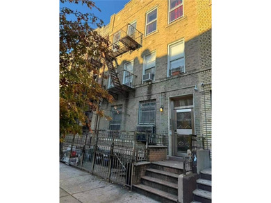Prime Bay Ridge Investment Opportunity! Well-maintained solid - photo 1