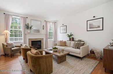 Available after May 1st, this exceptional Toll Brothers townhome - photo 11