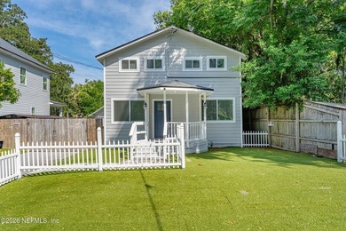 Walk to park, River, Schools! Beautifully updated 4 bdrm 3 ba - photo 2