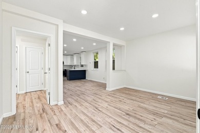 Walk to park, River, Schools! Beautifully updated 4 bdrm 3 ba - photo 5