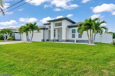 LUXURY WATERFRONT HOME - NO HOA - NEVER FLOODED - NO FLOOD - photo 38
