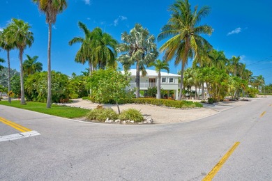 Welcome to modern coastal living in the gem of the Florida Keys - photo 46