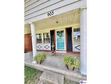 CHARMING & CONVENIENCE! Nestled in the heart of Kentucky, this - photo 3