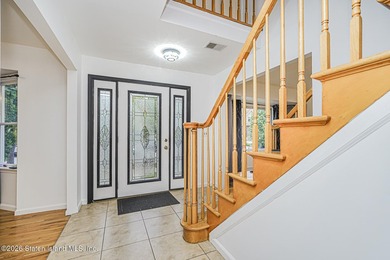 Welcome to one of Tottenville's best-kept secrets - a stunning - photo 3