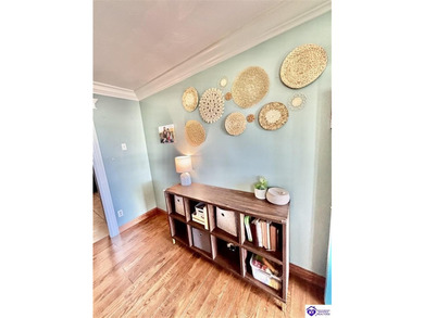 CHARMING & CONVENIENCE! Nestled in the heart of Kentucky, this - photo 4