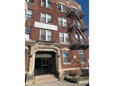 Prime Bensonhurst co-op, ideally located on 65th Street between - photo 1