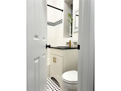 Prime Bensonhurst co-op, ideally located on 65th Street between - photo 9