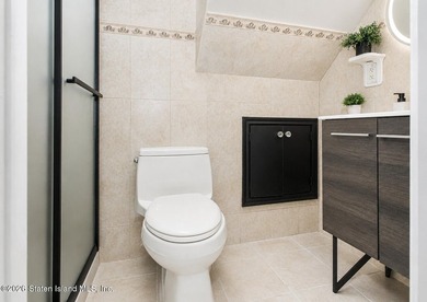 Discover the perfect blend of comfort, versatility, and - photo 7