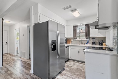 Awesome updated END-UNIT townhome in the heart of Destin with NO - photo 11