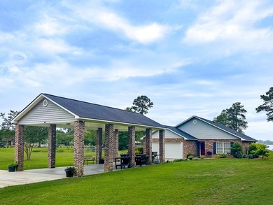 Experience stunning views of Lake Marion from the moment you - photo 2