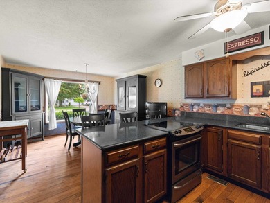 Welcome to 2332 Johnson Dr. a zero lot line townhome on the - photo 17