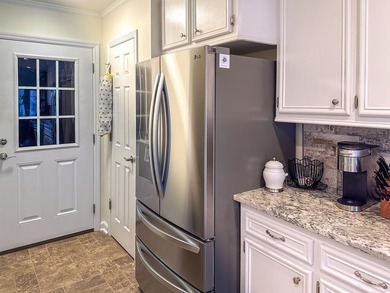 Experience stunning views of Lake Marion from the moment you - photo 7