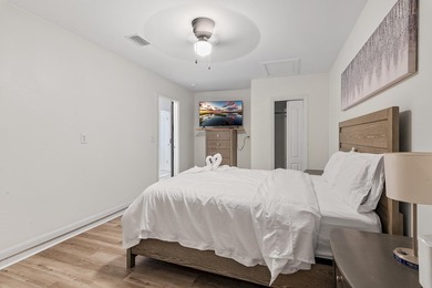 Awesome updated END-UNIT townhome in the heart of Destin with NO - photo 18