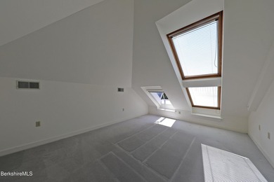 STUNNING VIEWS for as far as you can see from this modern unit - photo 20