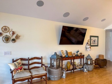 Experience stunning views of Lake Marion from the moment you - photo 10