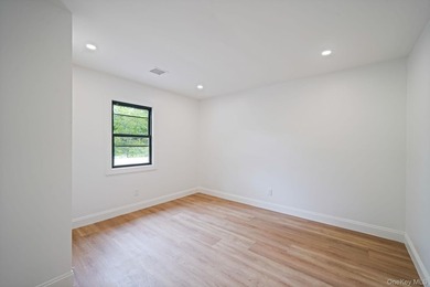 LIVING LUXURY In The Heart Of Center Moriches! This Hamptons - photo 21