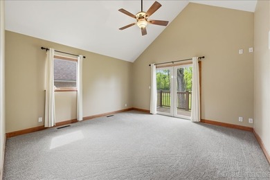 Stunning Custom-Built Retreat on 1.3 Acres with Panoramic Fox - photo 23