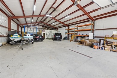 Stunning Custom-Built Retreat on 1.3 Acres with Panoramic Fox - photo 31