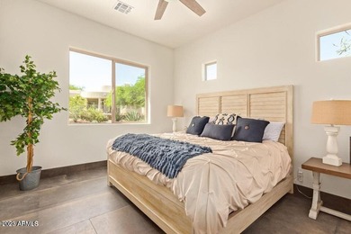 NEW IN 2022 - 4 BDRM, 3 BA, SINGLE LEVEL CUSTOM HOME, GREATROOM - photo 33