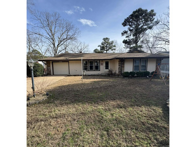 Greers Ferry Lake Home For Sale in Fairfield Bay Arkansas