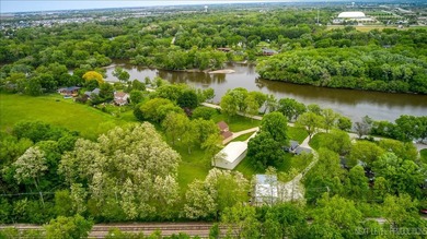 Stunning Custom-Built Retreat on 1.3 Acres with Panoramic Fox - photo 44