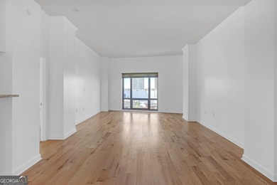 The Oaks at Buckhead Live the high life in the heart of Buckhead