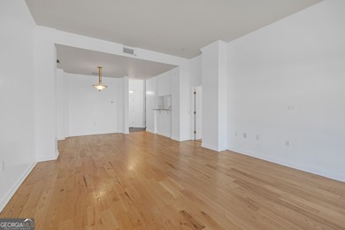 The Oaks at Buckhead Live the high life in the heart of Buckhead