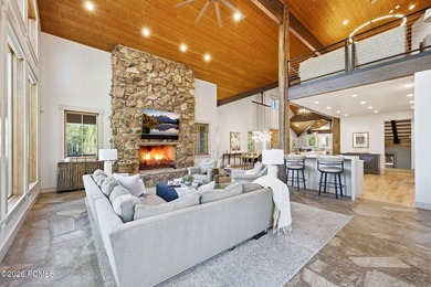 Private Hillside Retreat Backing to Open Space in Coveted Park - photo 2
