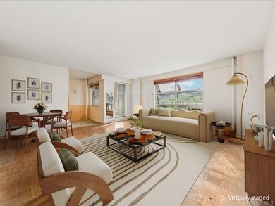 A sunlit 1BR apt with private patio with a great park view and - photo 4
