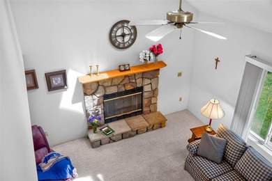 Located just minutes from Lake Michigan public beach, boat - photo 16