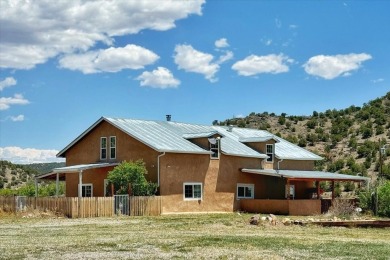  Home For Sale in La Madera New Mexico